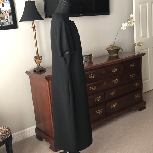 Women’s beautiful black dress by Henry Lee. Size 14. Excellent Condition - Picture 5 of 10